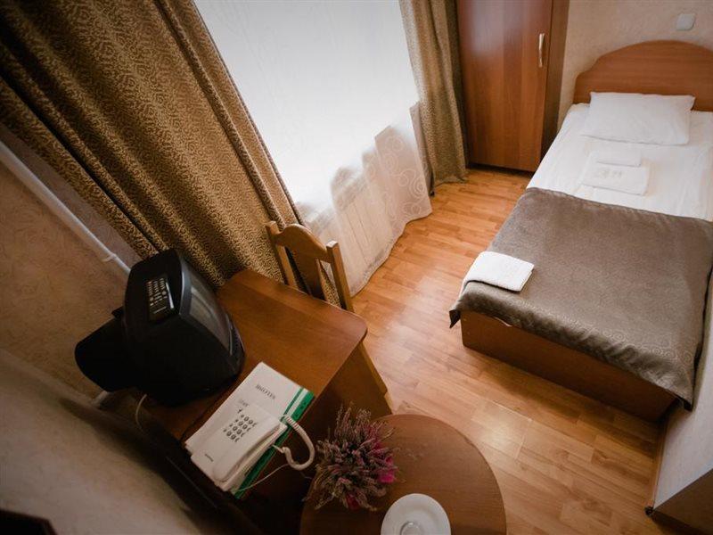 Holosiyvsky Hotel Kyiv Exterior foto