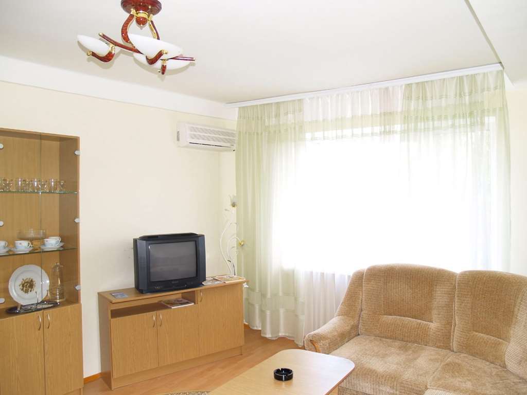 Holosiyvsky Hotel Kyiv Quarto foto