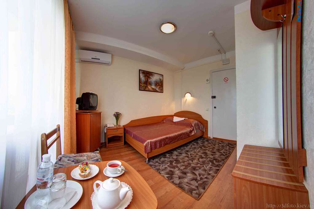 Holosiyvsky Hotel Kyiv Quarto foto