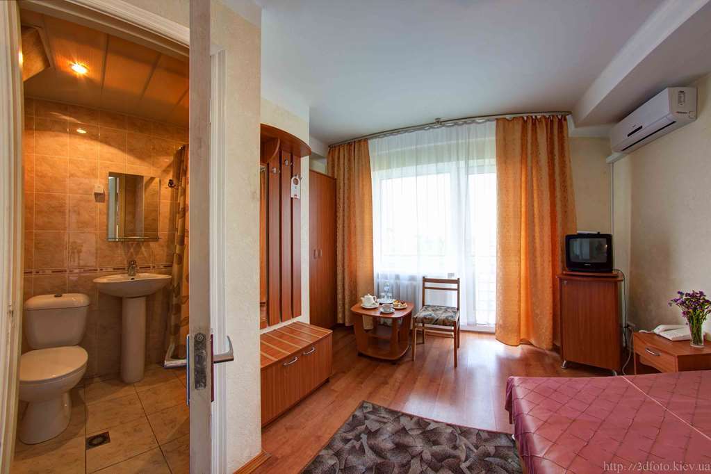Holosiyvsky Hotel Kyiv Quarto foto